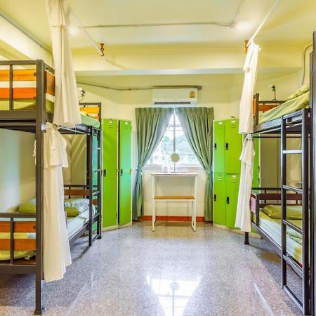 Oyo 75416 Rama3 Sunrise Hostel Bangkok Exteriör bild