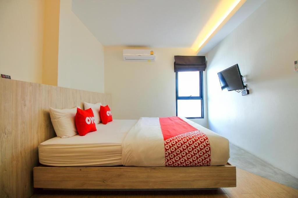 Oyo 75416 Rama3 Sunrise Hostel Bangkok Exteriör bild